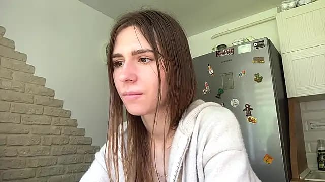 ZaraGuyette live cam