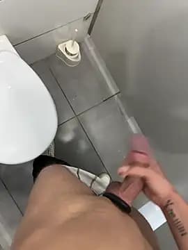 Turkishleo live cam