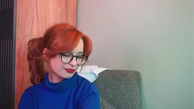 LeisleyMoll live cam on Stripchat