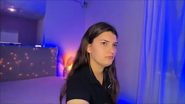 Laura_Leee live cam