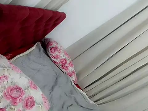 lexiefucker69 live cam