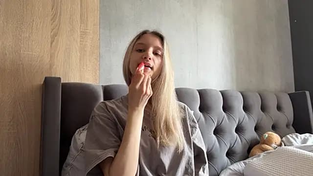 Tiffany_Blom live cam on Stripchat