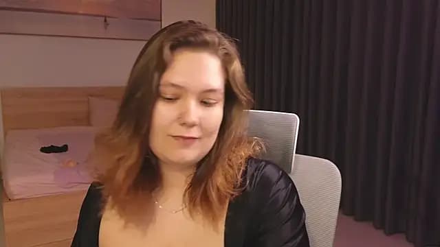 DjennaPalme live cam