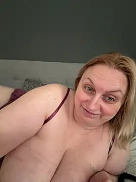 BBW_Nora live cam