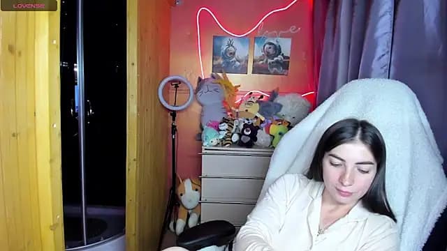 Fiery_Brunette_ live cam