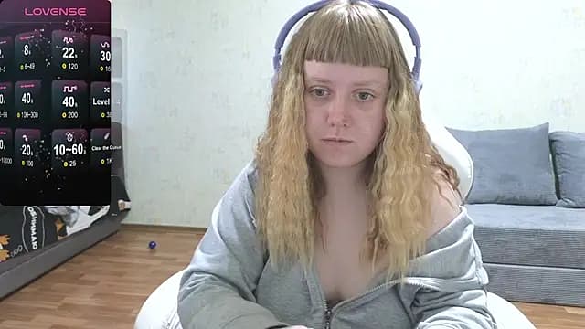 June_shy0 live cam