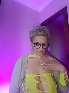 LunaBlaise live cam