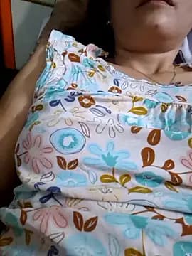 Baby-loveass69 live cam