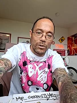 Mr_Graffitimile live cam