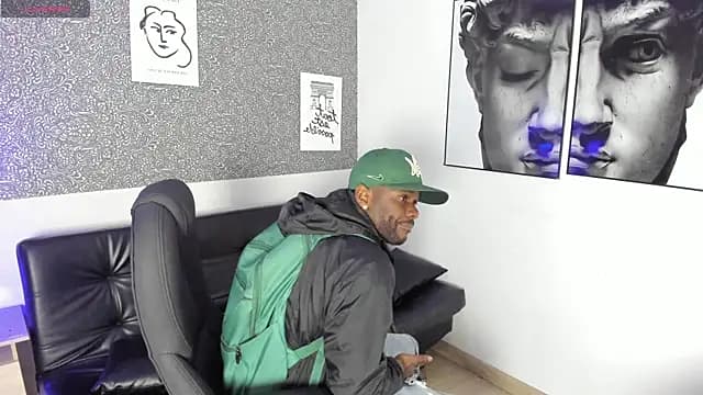 Mark_Vega live cam