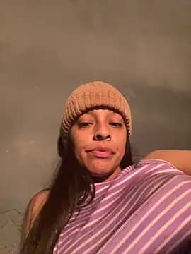 OrianaXclusive live cam