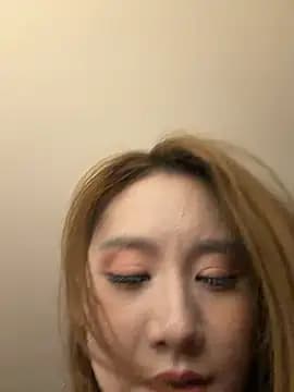 Beanie live cam