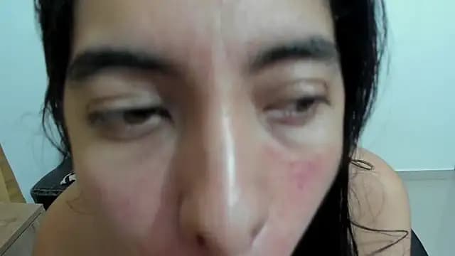 miss_eylens live cam