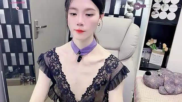 Yueyue-MM live cam