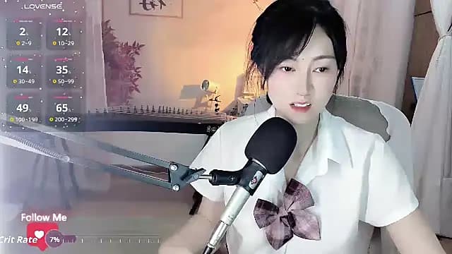 noomi-1111 live cam