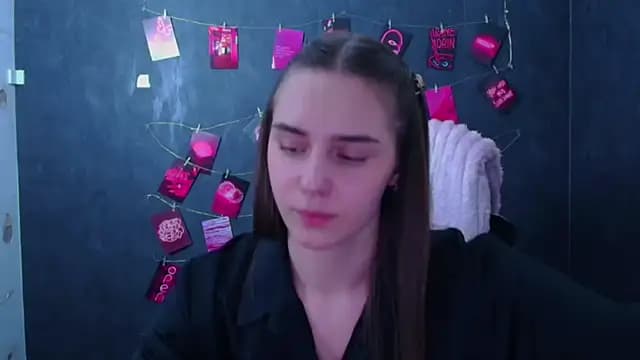 Kyara_ra live cam