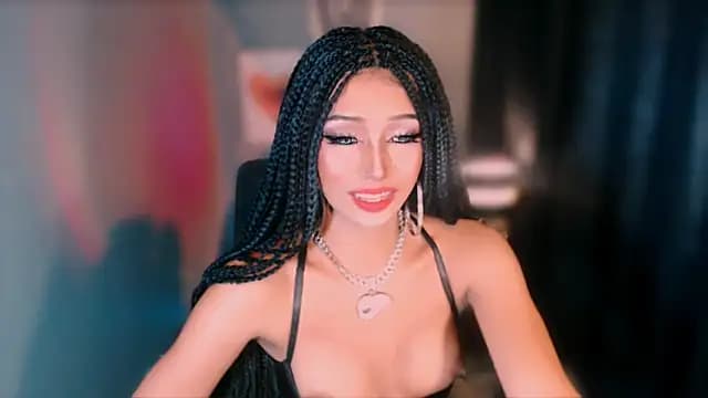 xUrGoddess_islaCumsAlotx live cam