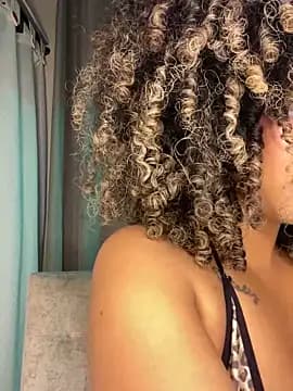 Kendra_curly live cam
