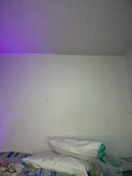 aurora_divine live cam