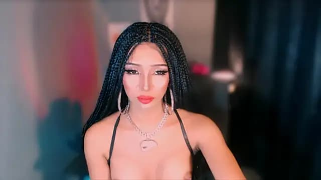 xUrGoddess_islaCumsAlotx live cam