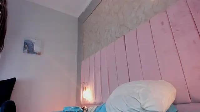 Hillary_Collins1 live cam