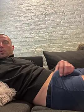 Rotteei1 live cam
