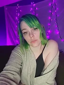 EverlyEster live cam