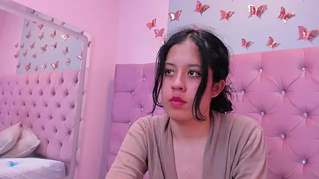 Kaira_luxury live cam