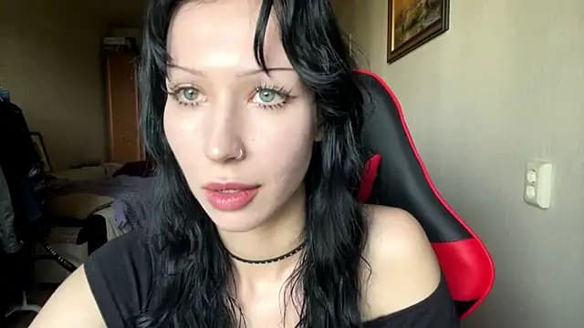 DavidaStorino live cam on Stripchat