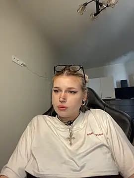 DriveThruCiri live cam