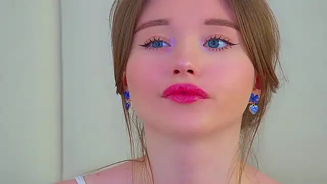 KeiraAsti live cam