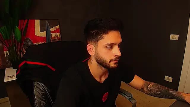 TroyWadee live cam