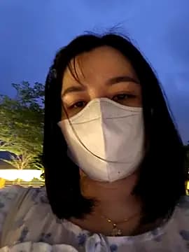 Mina-02 live cam