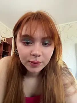 LunaMillie live cam
