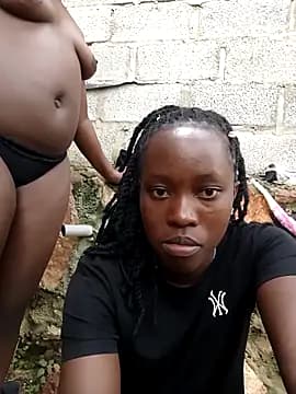 Nelly_jo live cam