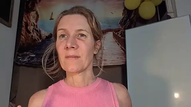 Lola_Belgium live cam