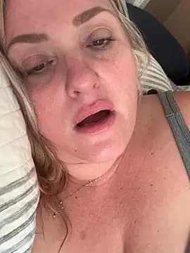 1SexyQueen live cam