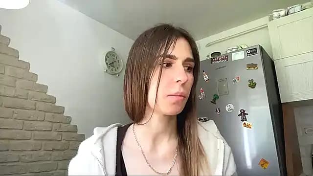 ZaraGuyette live cam