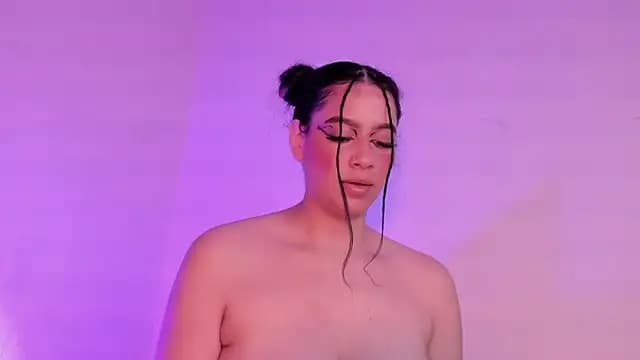 Megan_Luxe live cam