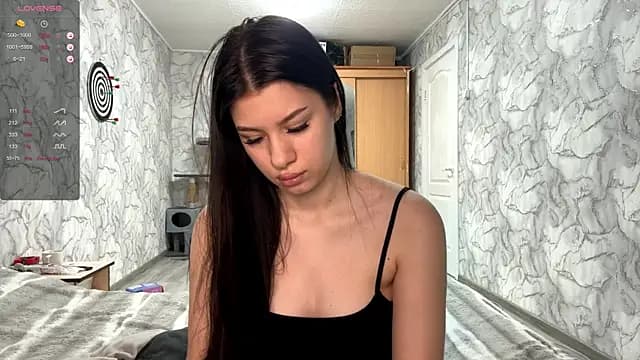 Phantom_Gallactic live cam on Stripchat