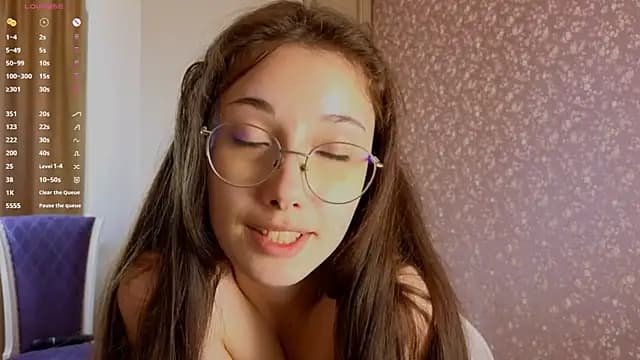 IsauraHolleman live cam