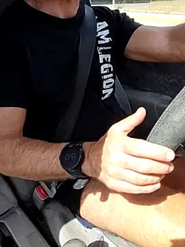 GreekGuyOutdoors live cam
