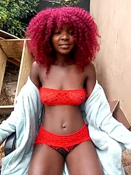 PetiteEbonyBabe_ live cam on Stripchat
