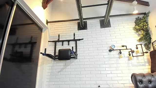 ItaloMoore live cam