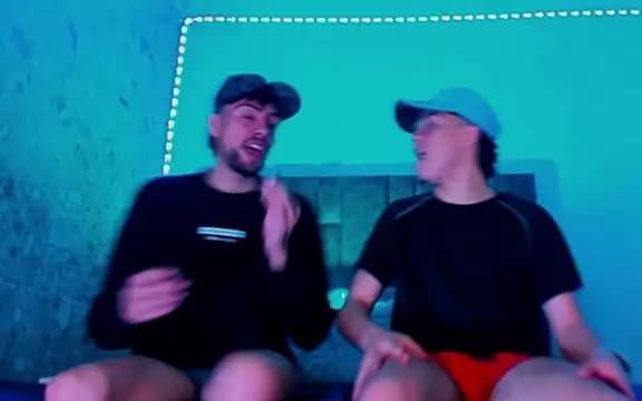 alex_and_christhoper live cam