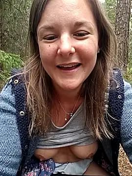 SwedishJennifer live cam