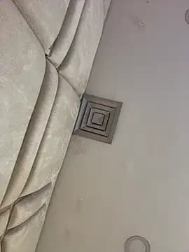 EmaVega live cam