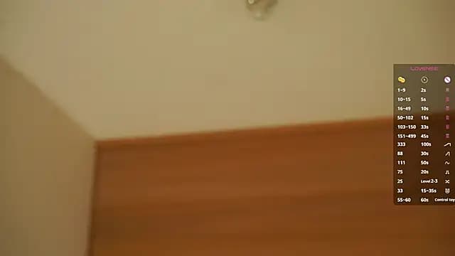JuleeSamec live cam