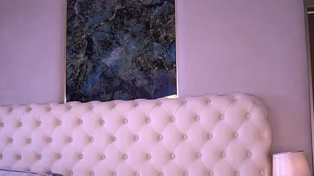 LaraDevlin live cam