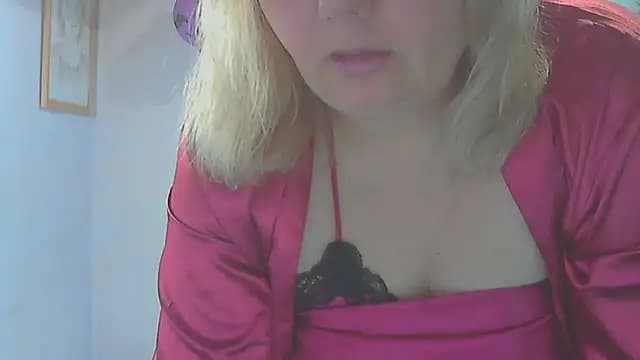 Lusi-777 live cam